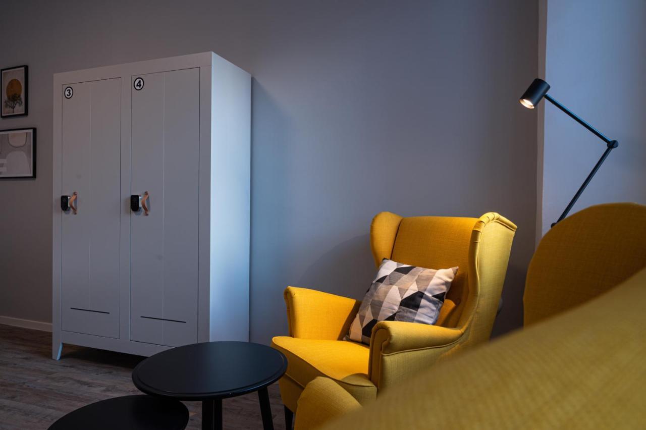 Art Hostel & Apartments Двур-Кралове-над-Лабем Экстерьер фото
